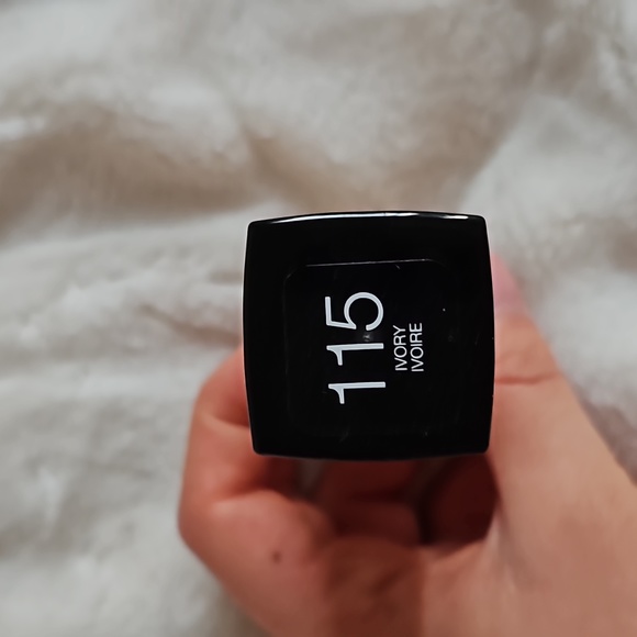 Maybelline Fit Me Matte Foundation 115 - Picture 2 of 2